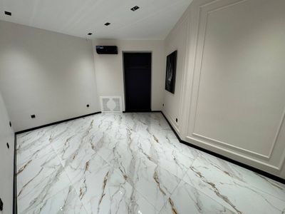 Продаётся Коммерческое Помещение 126кв.м ор.Чехова B&B Мирабадский р-н