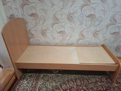 Срочно сотилади нархи 100.000 сум