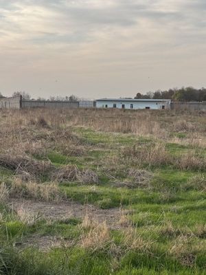 Земельный УЧАСТОК 2,4 ГА в Сергели махалля, СУРУМ нежилой фонд