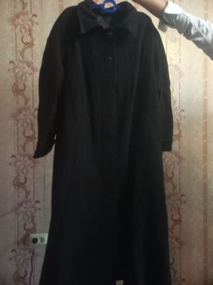 Ayollar kuzgi-qishki kiyimlari hadya qilinadi