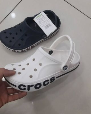 Сабо Кроксы Crocs Sarah Clog белый черный