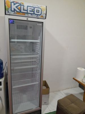Kleo muzlatgich sotiladi yangi