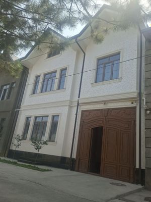 Yunusobod 19 ròparasi Tutzorda uy sotiladi