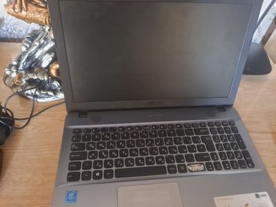 Asus Nout Book Hamma joyi ishledi
