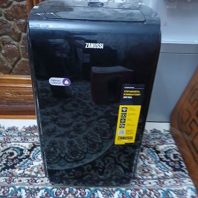Mobilniy kondisioner sotiladi Zanussi 12