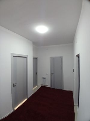 Farĝona shaxrida 1 xonali yangi kvartira ijaraga beriladi.