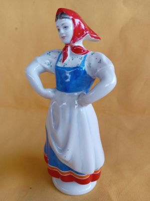 Фарфоровые фегурки ссср