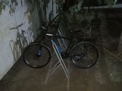 Neksus velosiped sotiladi
