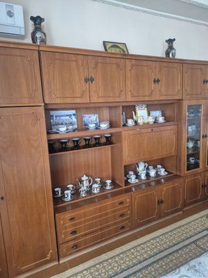 Продаётся стенка и стол