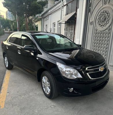 Chevrolet Cobalt qora