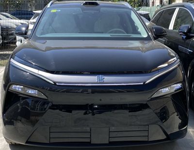 Byd Tang L 670 km 1 motor 2 позиция в ташкенте