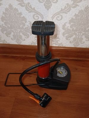 Срочно продам новый оригинал ножной насос..