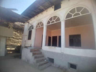 7 sòtik 5 xona uy sròchna sotiladi xasanboy sharqat arintir 313 maktab