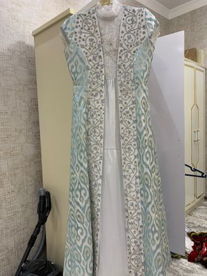 Ansambllar sotiladi qosh karonasi bor