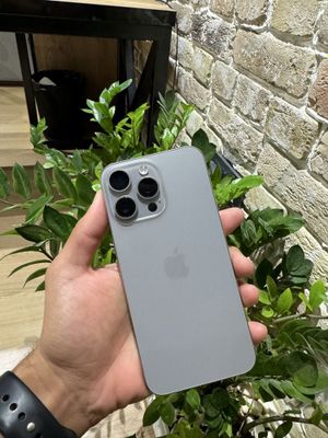 15 pro max сотилади