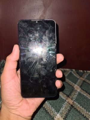 Telefon sotiladi