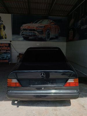 Mers 124 E230 gaz