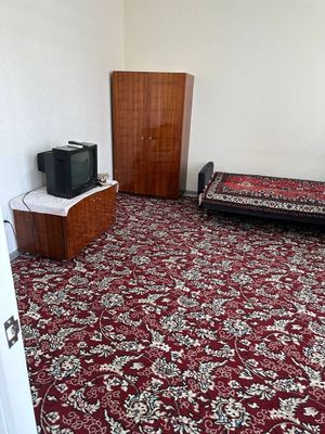 Сдаётся 1 комнатная квартира на Юнусабад 4-й квартал