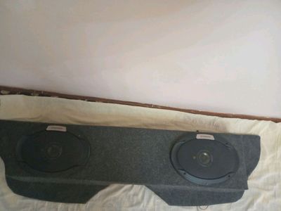 sotiladi 700.000