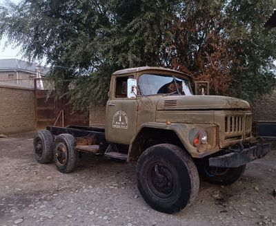 Zil 131 sotiladi