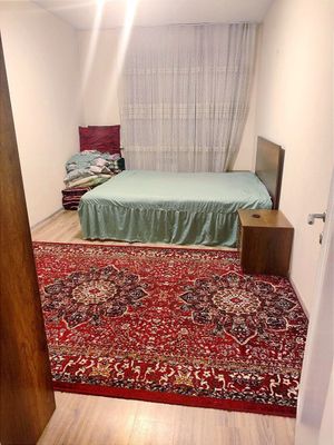 Yakkasaroy Oybek Metrosi yaqinida bollarga kvartira bor