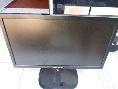 Avtech Kompyuter, Monitor+Keys