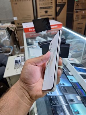 Meizu 18S .
