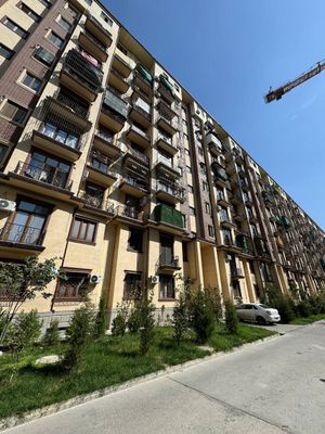 Сдаётся квартира олмазор район сагбон резидент навастиройка дом