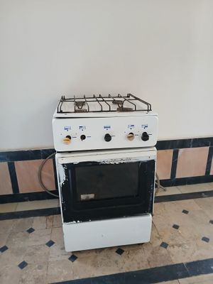 Газплита сотилади.450.000 сум Холати яхши, ишлаб турибди