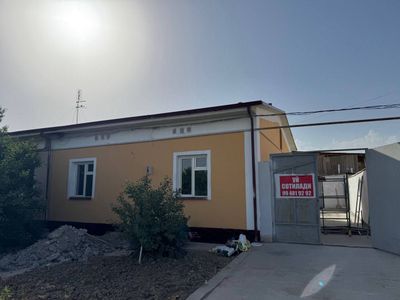 Yangi remont dan chiqqan hali odam yashamagan