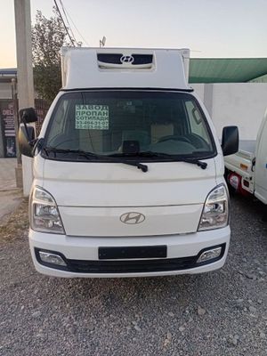 Hyundai Porter.