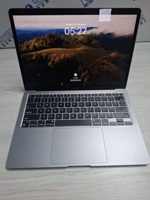 Macbook air M1 8/256 93 % emkost