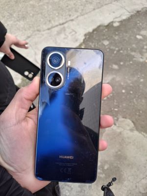 Huawei nova 10 se в отличном состоянии