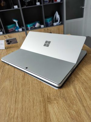 Microsoft Surface pro 9 (13" 2.8k 120Hz | i7-1255U | 16gb | 256gb)