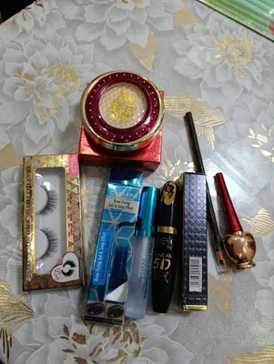 Kosmetika nabor + taroq nabor + ten va kist nabor