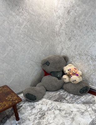 большой тедди игрушка серого цвета