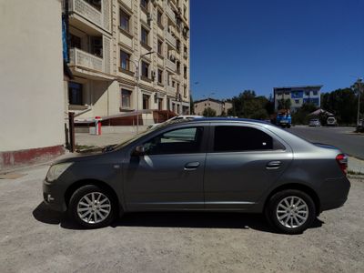 Продается Chevrolet cobalt 2015 года