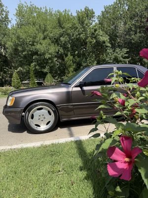 W124 волчок насияга сотилади бошига 9 минг