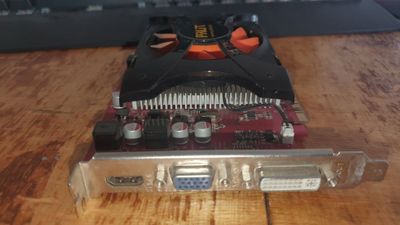 Видео карта GT440 1g