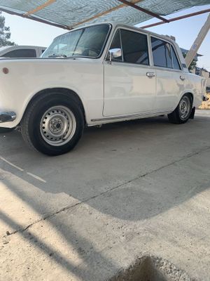 Продам жигули 21011