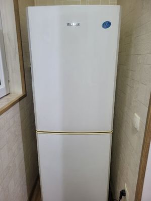 Продается холодильник