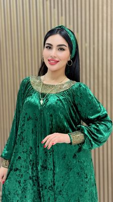 uzbda ishlab chiqarilgan miramir materialli kiyim