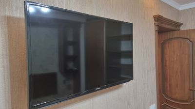 Продам 3 телевизора Full HD LED Samsung 40" UE40EH5000