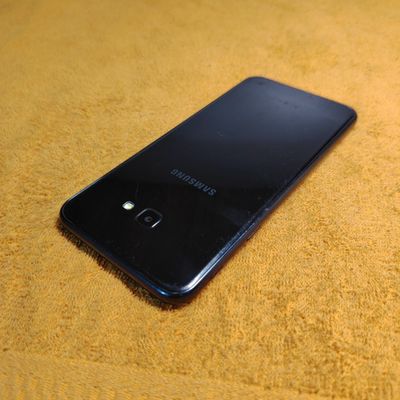 Samsung J4plus sotiladi