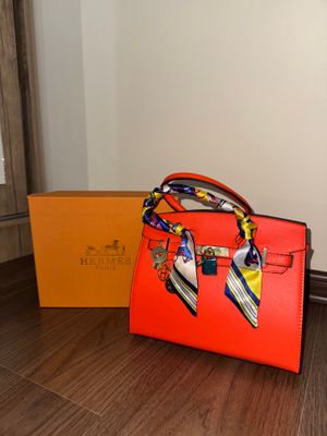 Hermes sumka yangi