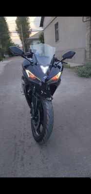 Bayk Kavasaki r3