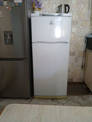 Xolodilnik indesit