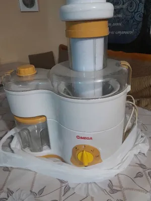 Кухонный комбайн, рабочий