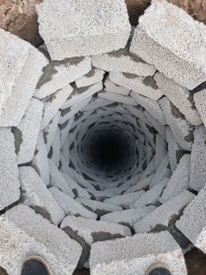Урачи ва сантехника устаси.