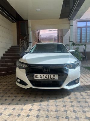 Honda crider sotiladi 27000 probeg